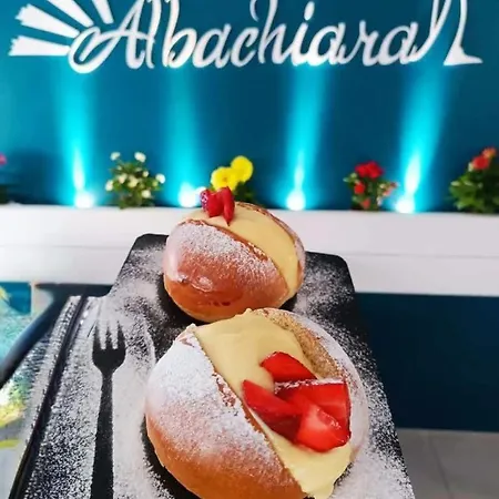 Porta Piccola 卡斯泰拉内塔