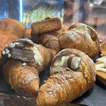 Porta Piccola 卡斯泰拉内塔